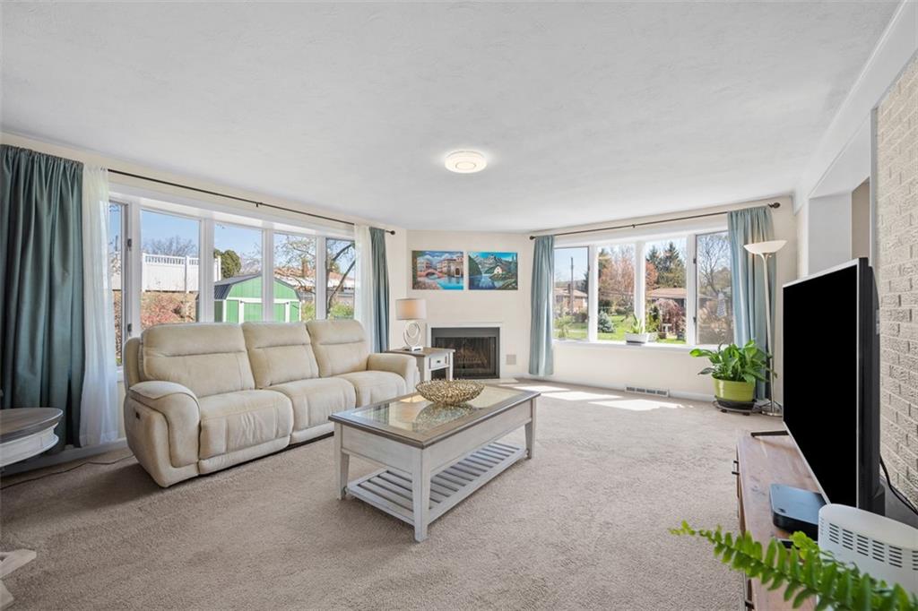 951 Rosalind Road Pittsburgh, PA 15237 - Photo 17 of 36 Gallery Image 17