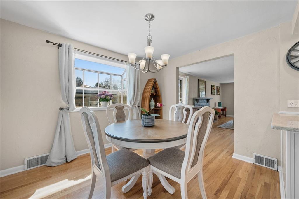 951 Rosalind Road Pittsburgh, PA 15237 - Photo 10 of 36 Gallery Image 10