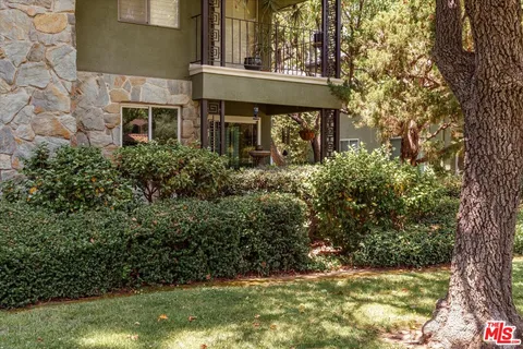 $1,275,000 | 1201 South Orange Grove Boulevard, Pasadena, CA 91105
