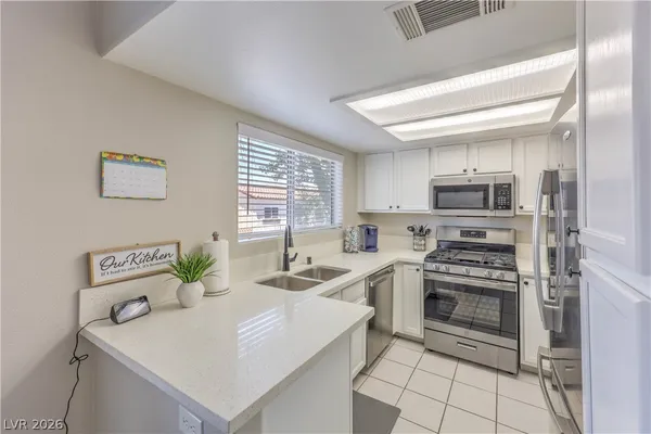 $259,900 | 2975 Bluegrass Lane, Unit 1423, Henderson, NV 89074