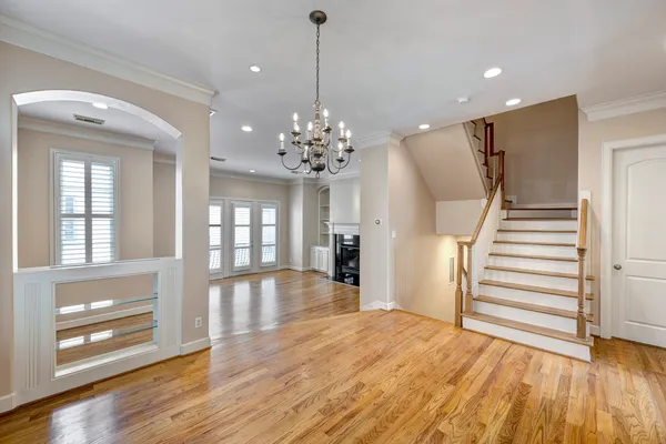 $575,000 | 1523 Haddon Street, Unit B, Houston, TX 77006