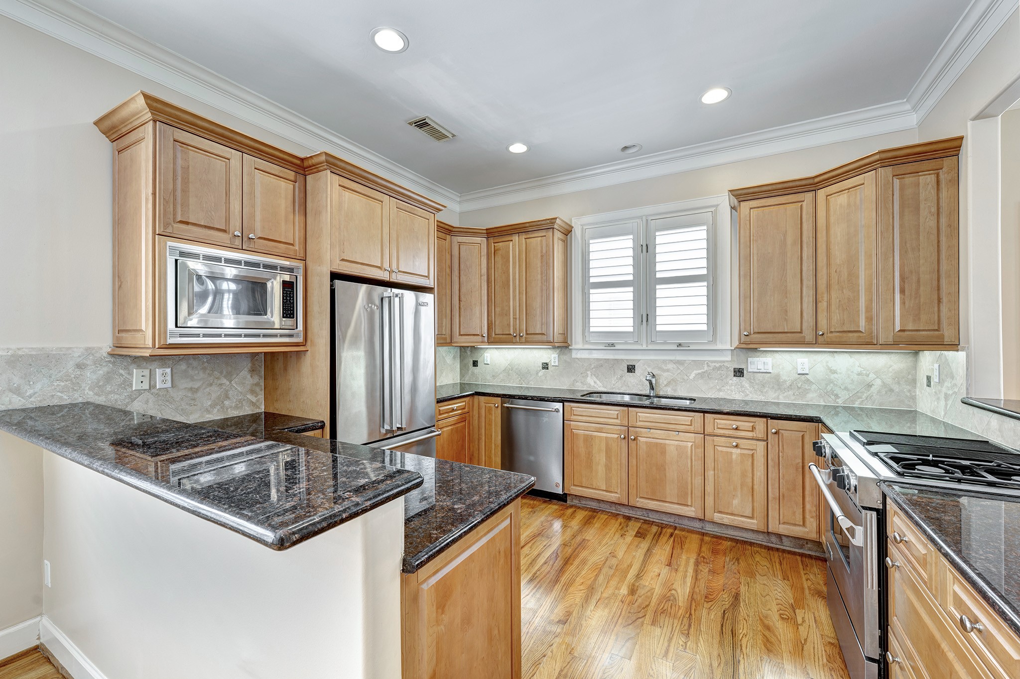 1523 Haddon Street, Unit B Houston, TX 77006 - Photo 7 of 22