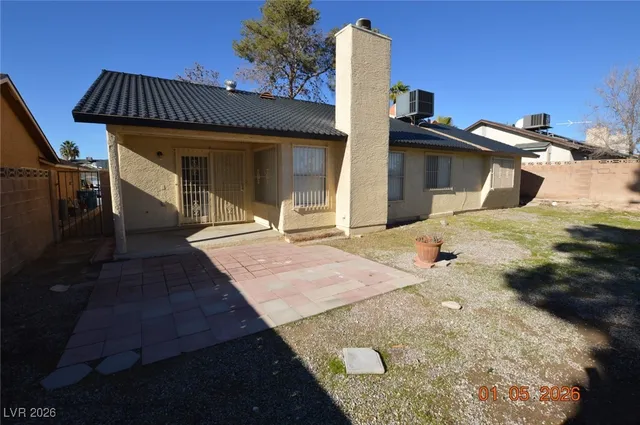 $1,995 | 1925 Ann Greta Drive, Las Vegas, NV 89108