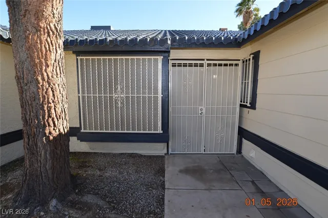 $1,995 | 1925 Ann Greta Drive, Las Vegas, NV 89108