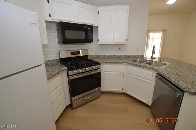 $1,995 | 1925 Ann Greta Drive, Las Vegas, NV 89108