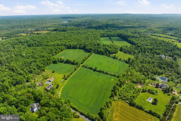 $1,299,000 | 1540 Roundhouse Road, Quakertown, PA 18951