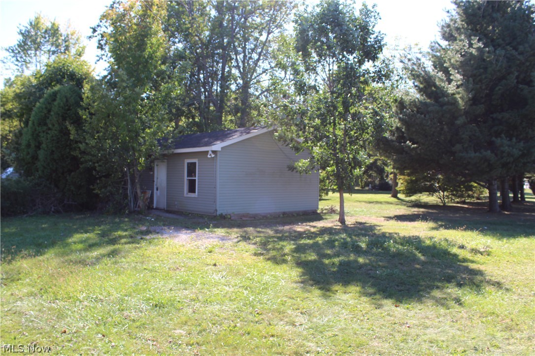 6952 Lake Road West Ashtabula, OH 44004 - Photo 1 of 8 Gallery Image 1