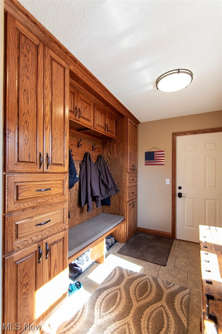 6091 Neff Road Valley City, OH 44280 - Photo 17 of 49 Gallery Image 17