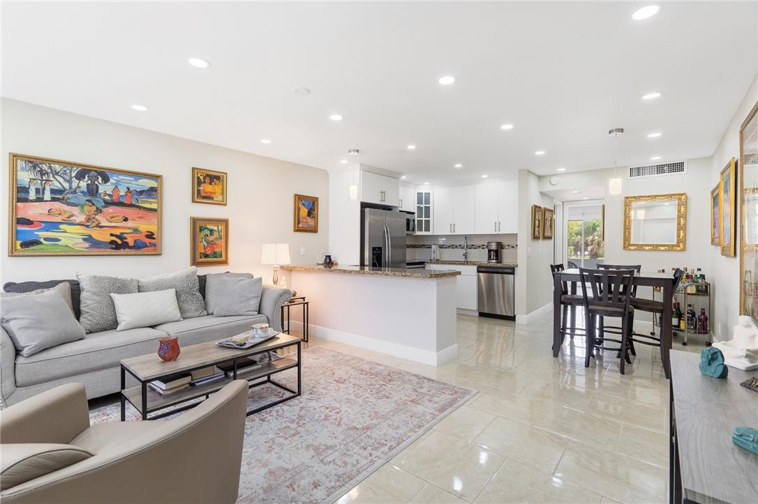 150 Prescott H, Unit 150 Deerfield Beach, FL 33442 - Photo 4 of 49 Photo 4