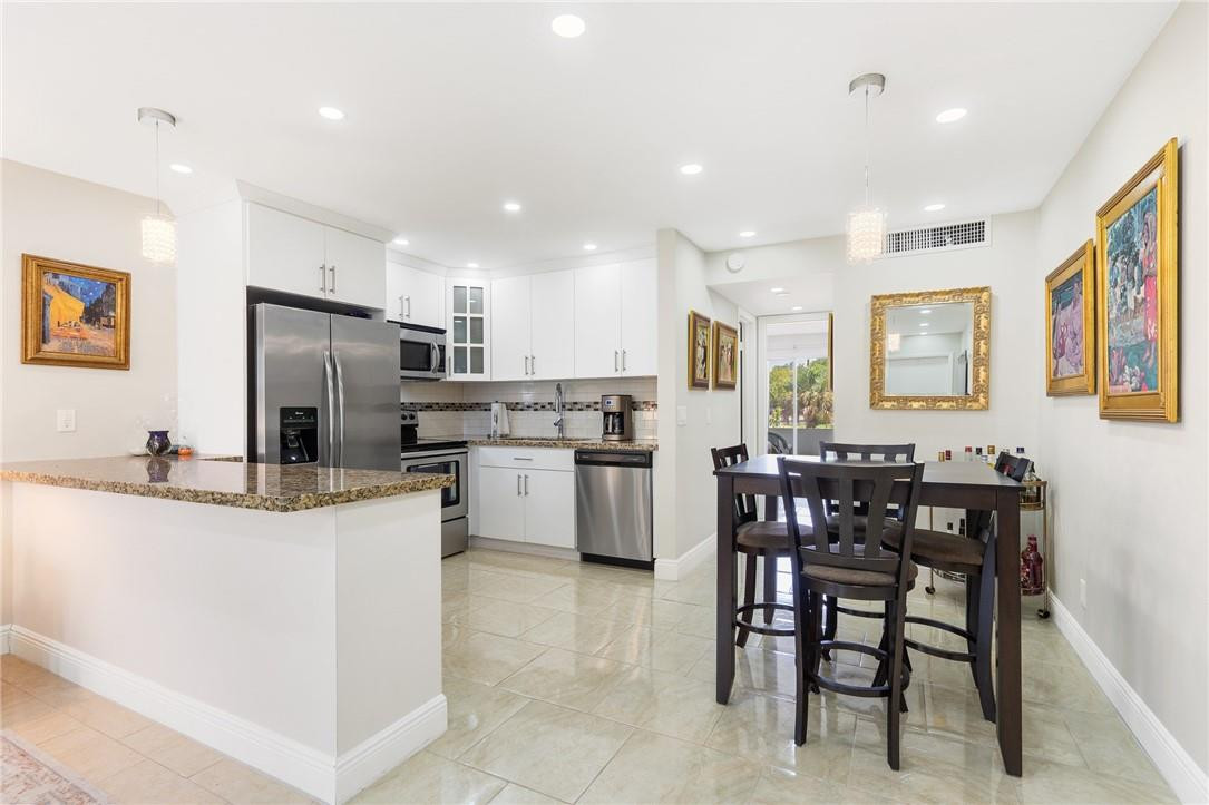 150 Prescott H, Unit 150 Deerfield Beach, FL 33442 - Photo 6 of 49 Photo 6