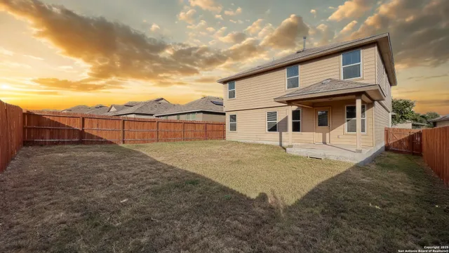$2,175 | 423 Fly Catcher, San Antonio, TX 78253