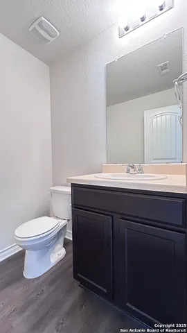$2,175 | 423 Fly Catcher, San Antonio, TX 78253