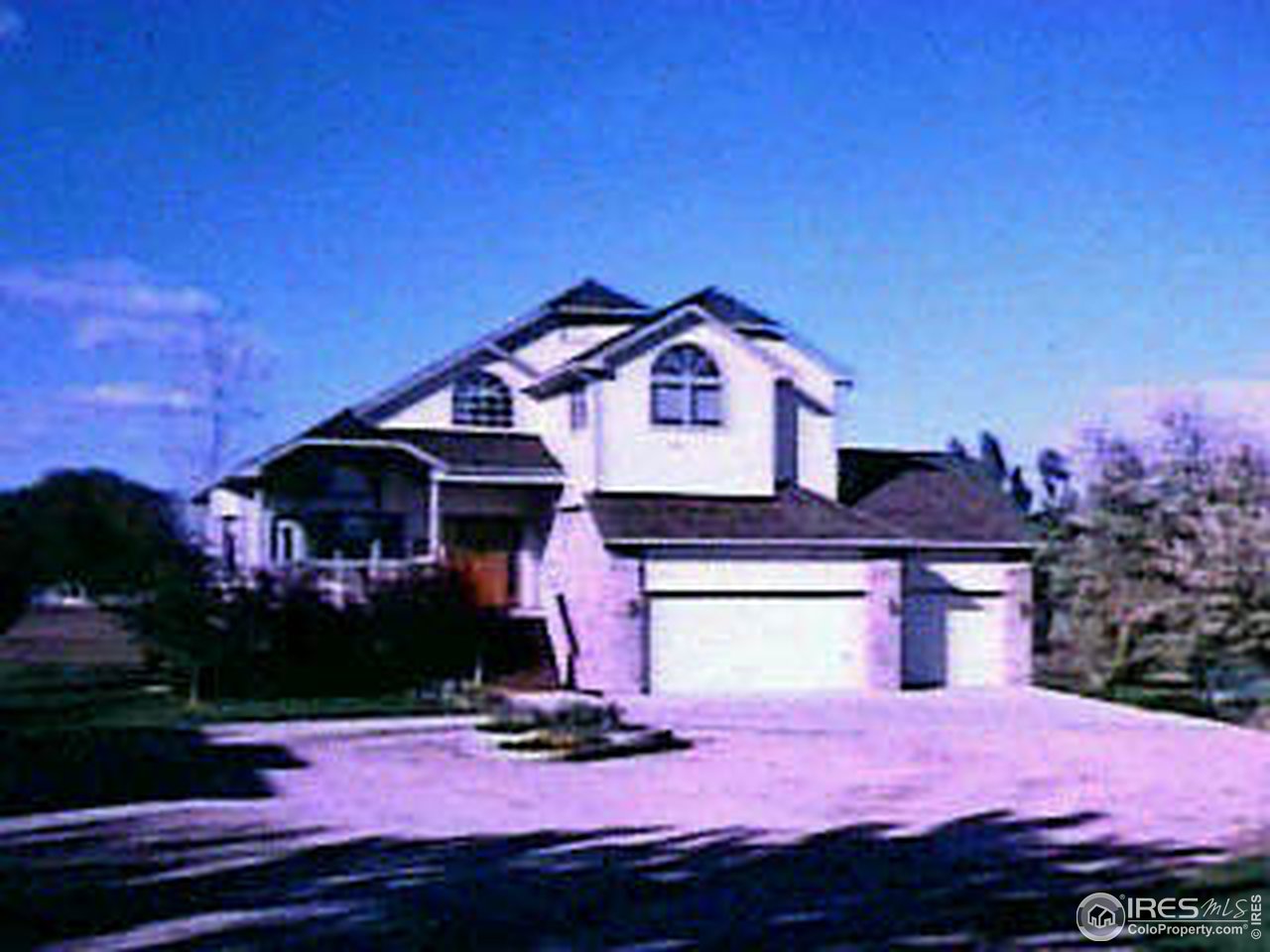 7641 Monarch Road Niwot, CO 80503 - Photo 1 of 8 a front view of a house with yard