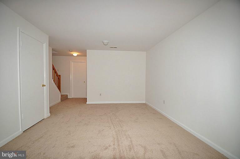 9537 Clocktower Lane Columbia, MD 21046 - Photo 8 of 16 wooden floor in a room