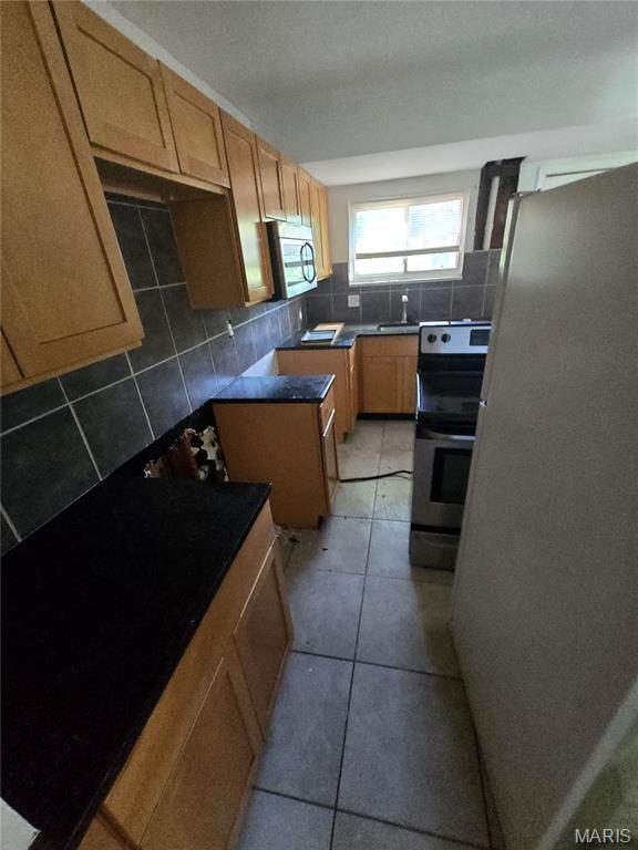 139 Grampian Road St. Louis, MO 63137 - Photo 3 of 7 Gallery Image 3
