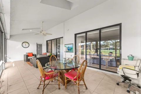 $599,900 | 37 Clubhouse Lane, Boynton Beach, FL 33436