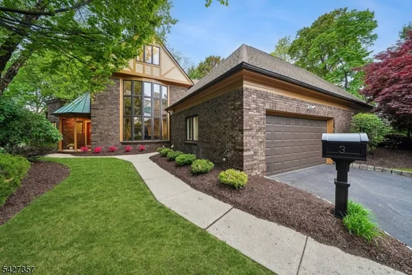$1,590,000 | 3 Kips Ridge, Montclair, NJ 07042