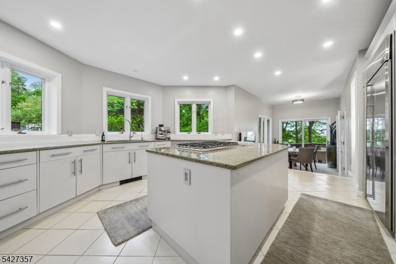 3 Kips Ridge Montclair, NJ 07042 - Photo 9 of 41