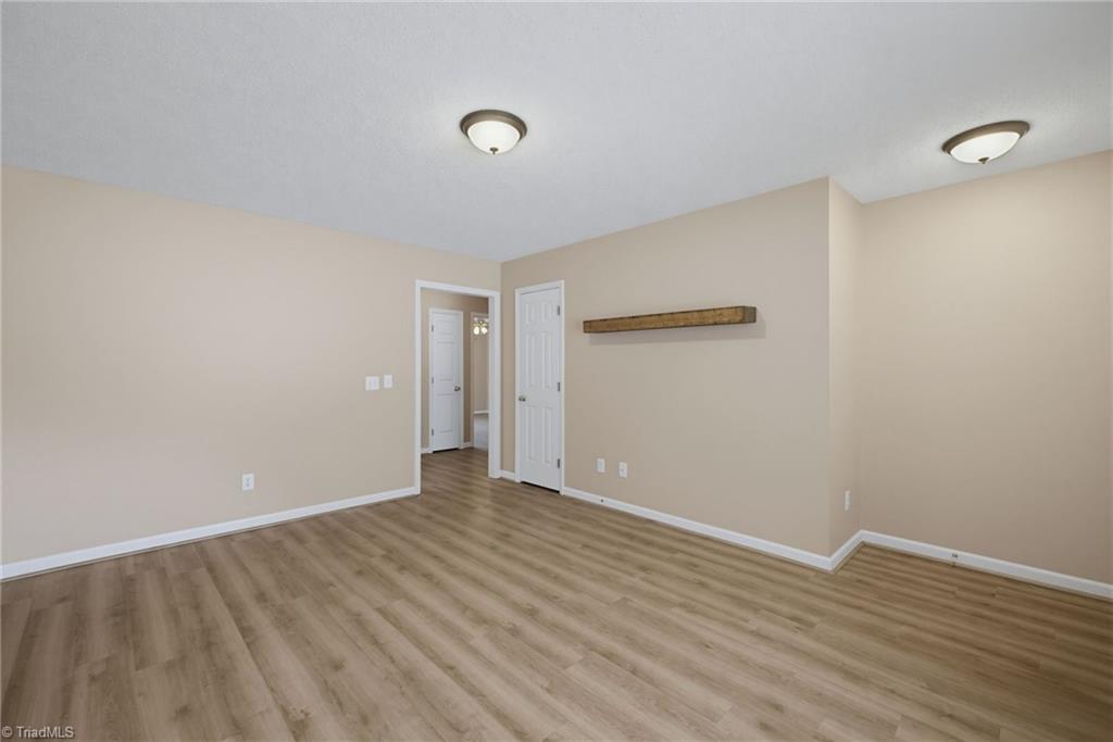 2554 Ambassador Court High Point, NC 27265 - Photo 6 of 27