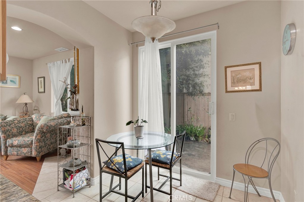 8306 Telegraph Road Downey, CA 90240 - Photo 20 of 50 Breakfast Nook