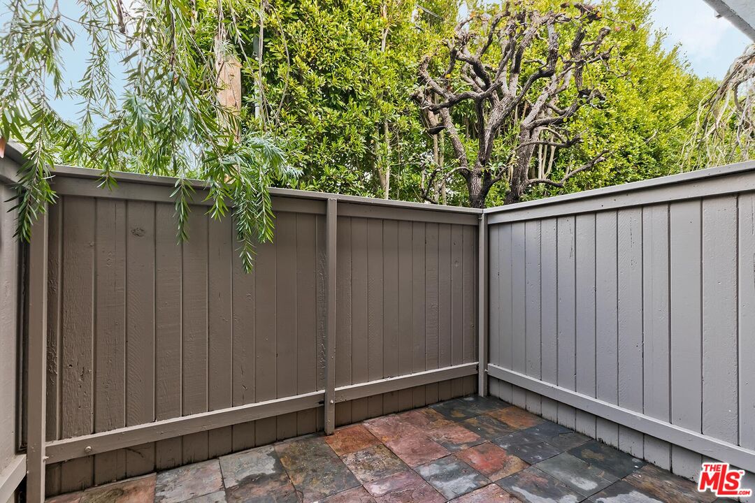 1013 21st Street, Unit B Santa Monica, CA 90403 - Photo 5 of 28