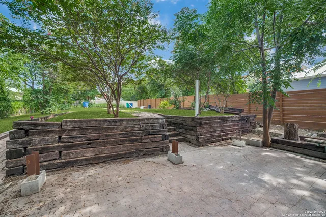 $250,000 | 617 Dawson Street, San Antonio, TX 78202