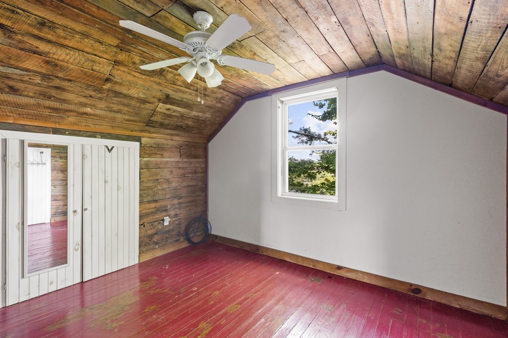 282 East 2nd Street Blue Ridge, GA 30513 - Photo 13 of 18