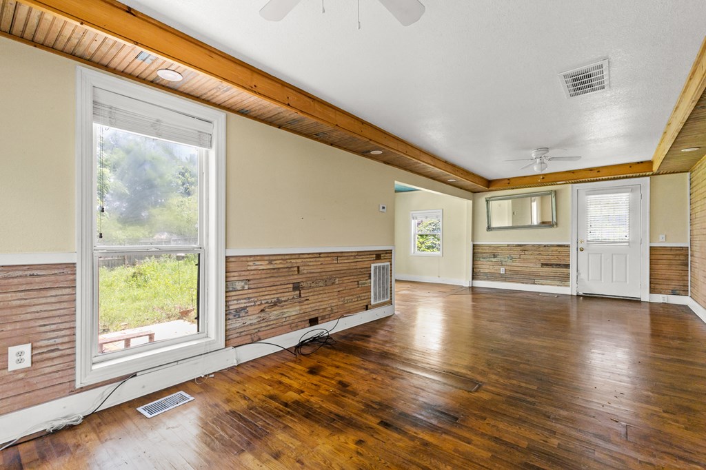 282 East 2nd Street Blue Ridge, GA 30513 - Photo 5 of 18