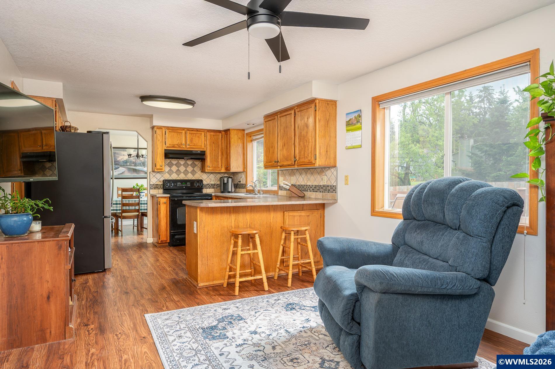 11240 Southeast Cranberry Loop Clackamas, OR 97015 - Photo 18 of 49