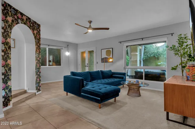 $4,000 | 4611 East Desert Drive, Phoenix, AZ 85044