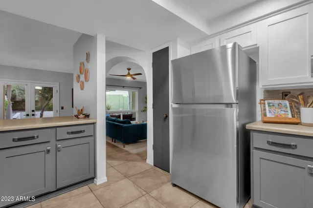 $4,000 | 4611 East Desert Drive, Phoenix, AZ 85044