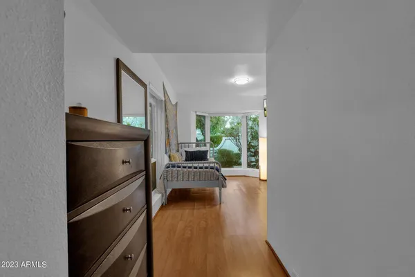 $4,000 | 4611 East Desert Drive, Phoenix, AZ 85044