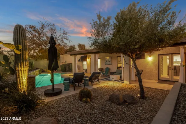 $4,000 | 4611 East Desert Drive, Phoenix, AZ 85044