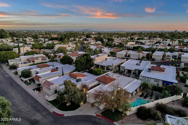 $4,000 | 4611 East Desert Drive, Phoenix, AZ 85044