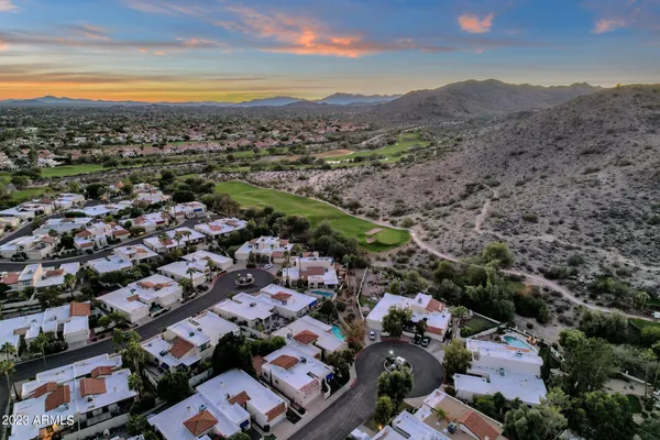 $4,000 | 4611 East Desert Drive, Phoenix, AZ 85044