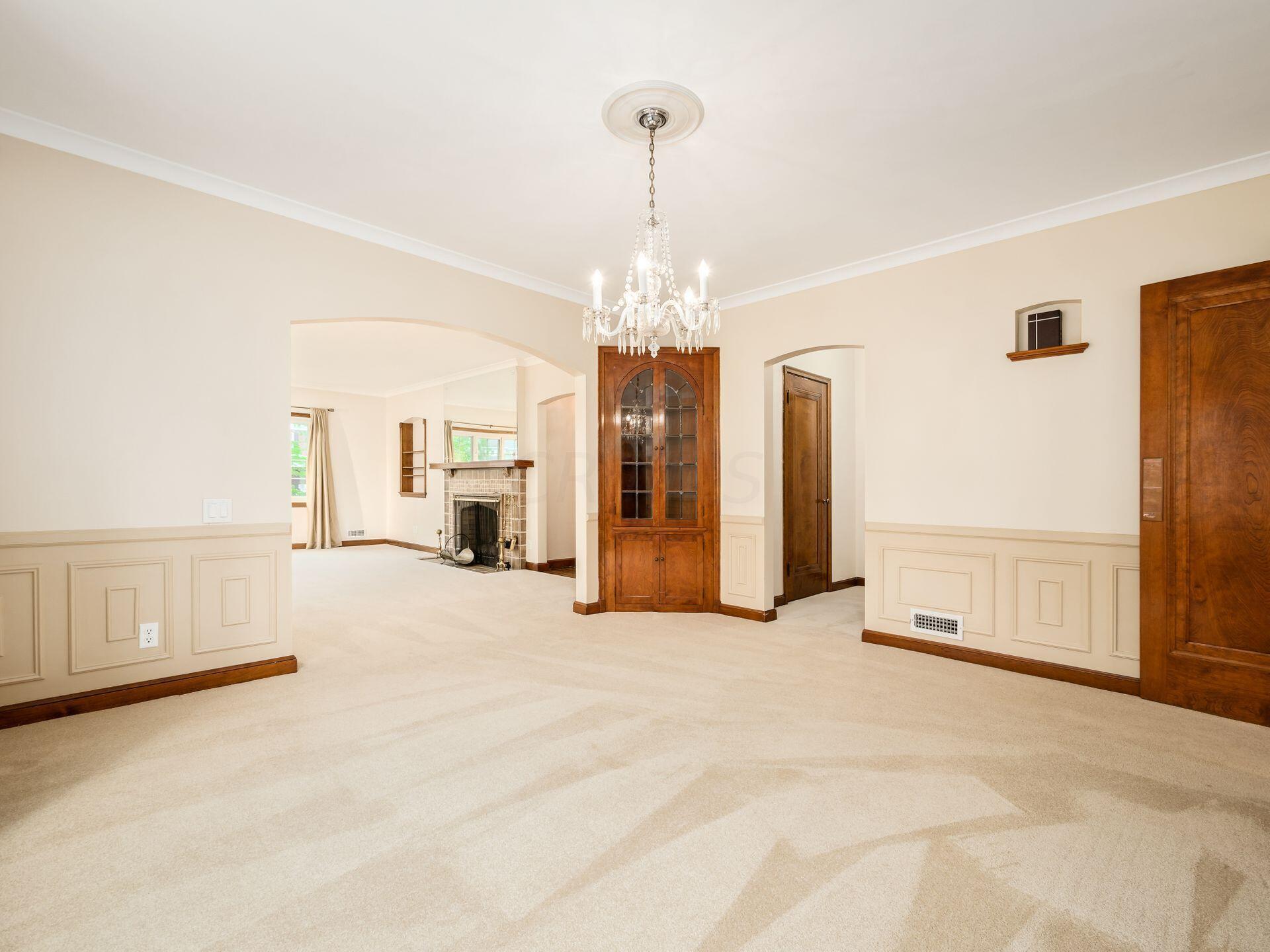137 North Remington Road Columbus, OH 43209 - Photo 13 of 59