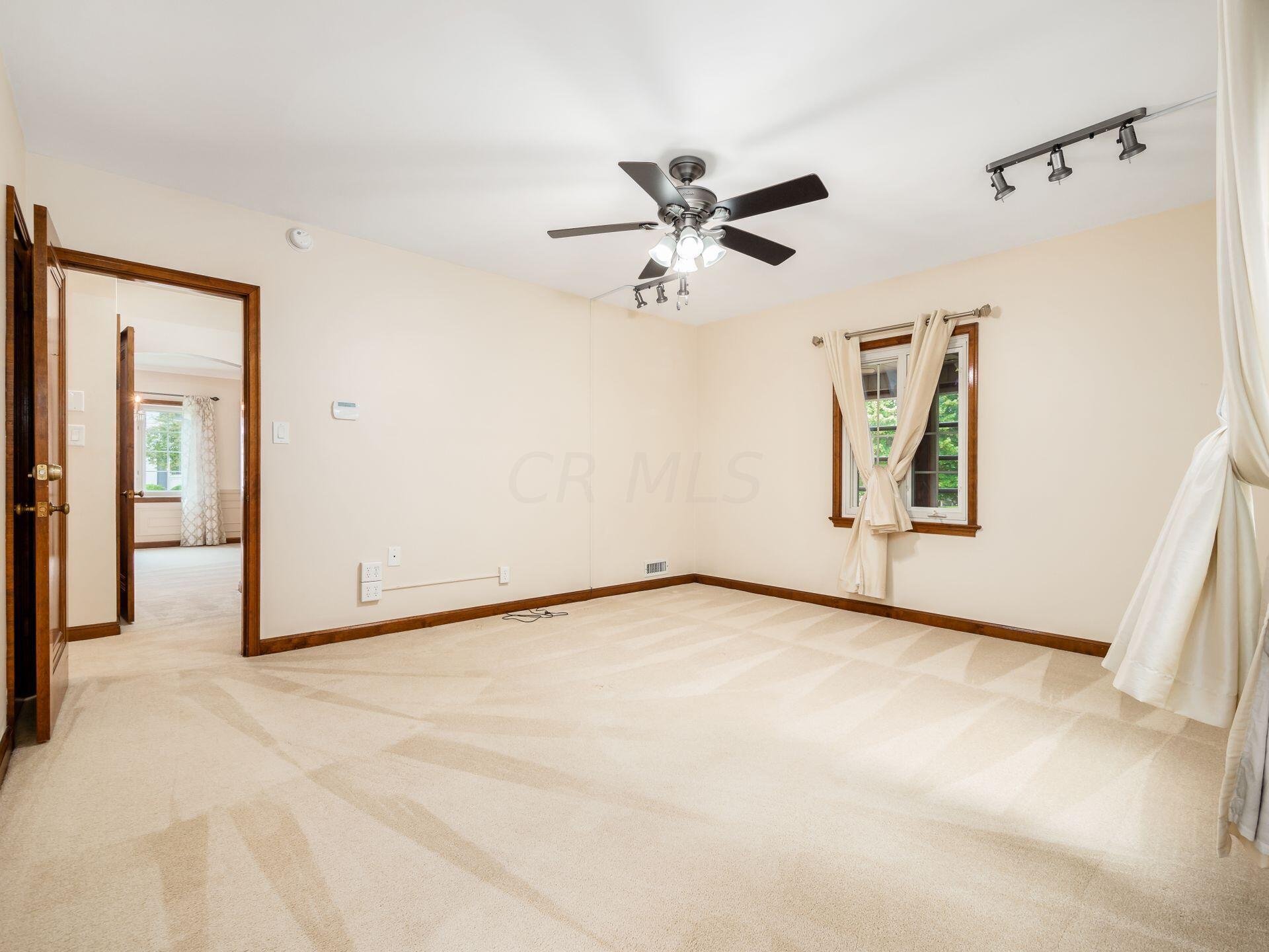 137 North Remington Road Columbus, OH 43209 - Photo 24 of 59