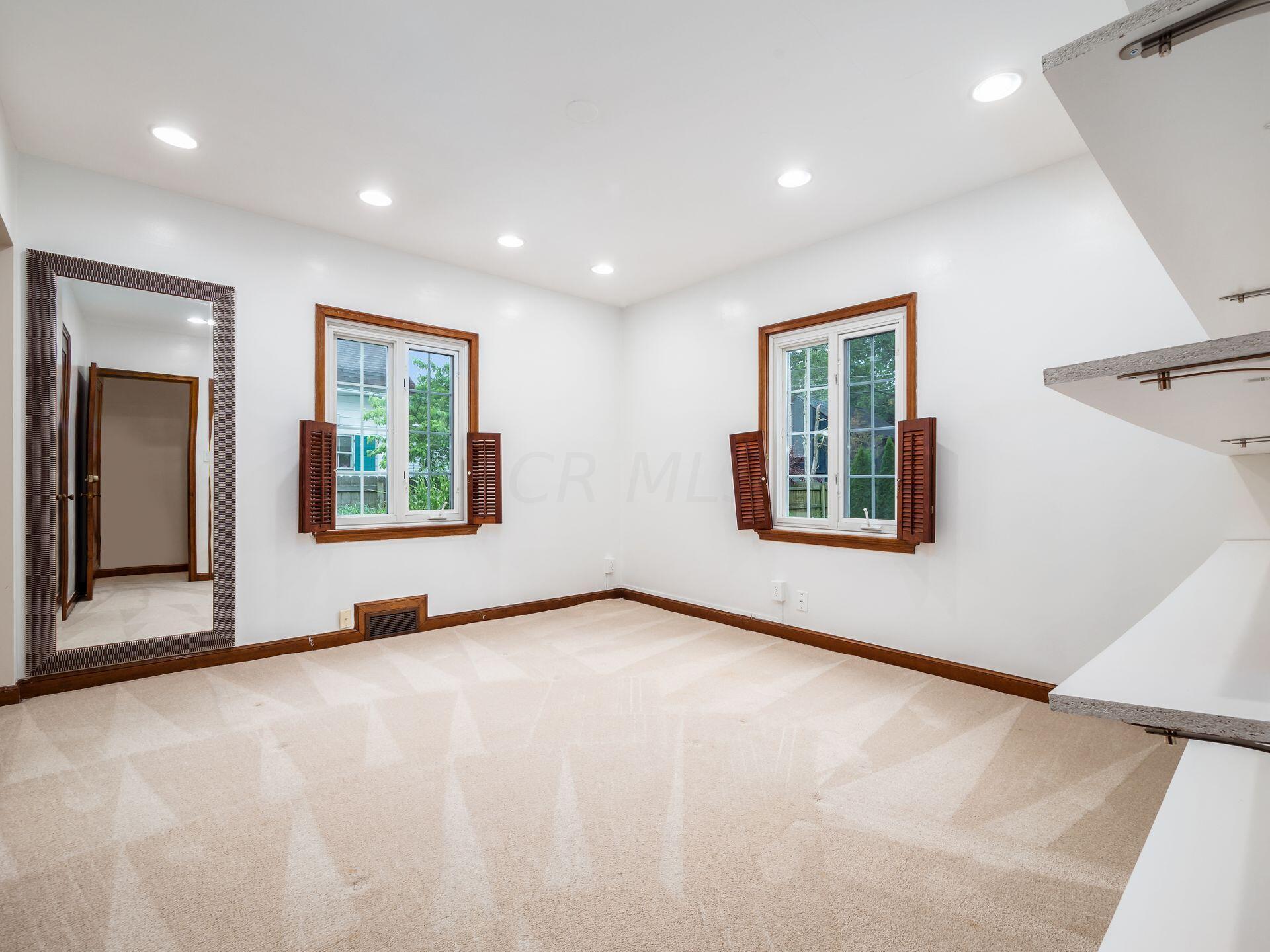 137 North Remington Road Columbus, OH 43209 - Photo 29 of 59