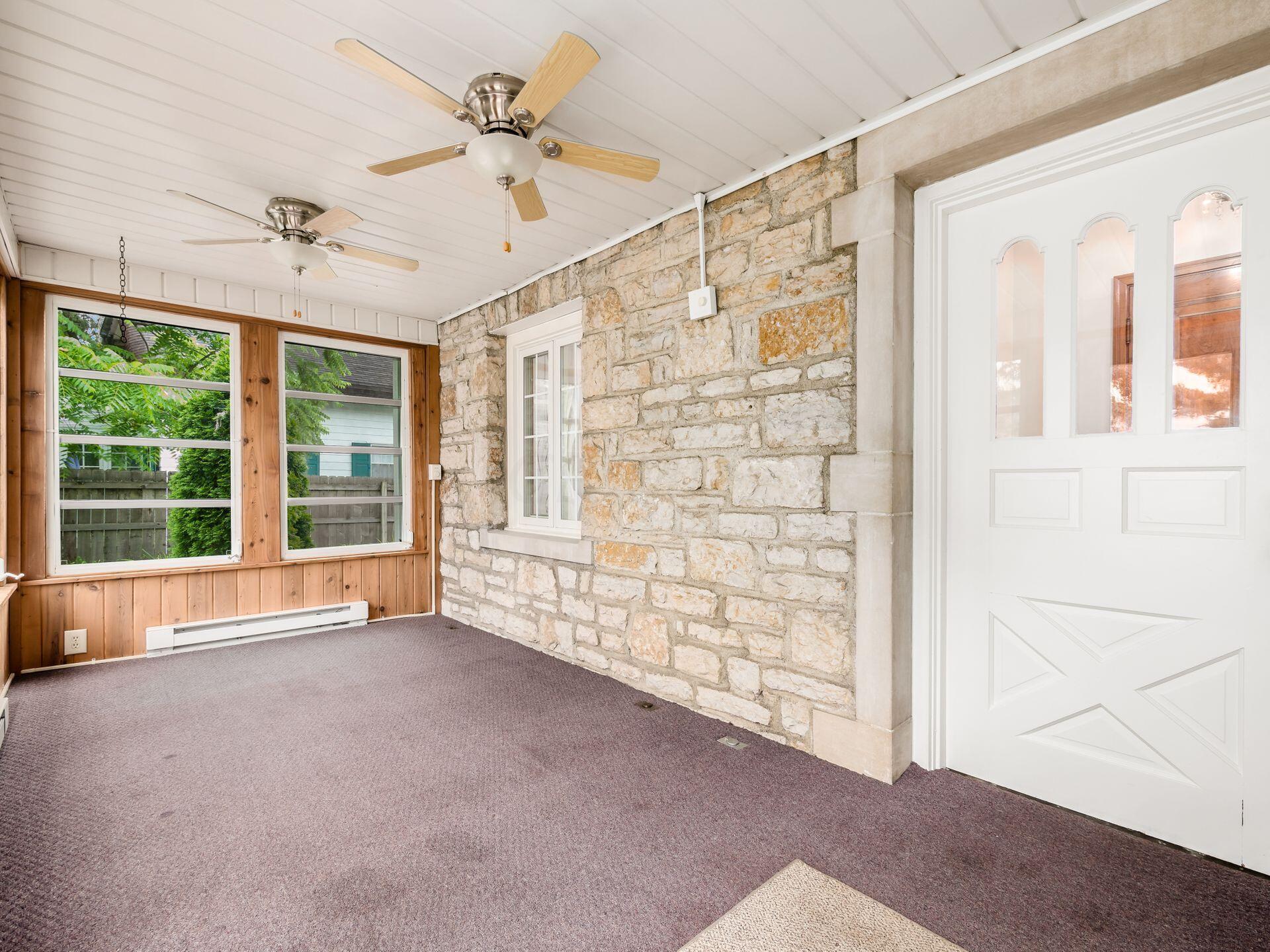 137 North Remington Road Columbus, OH 43209 - Photo 5 of 59