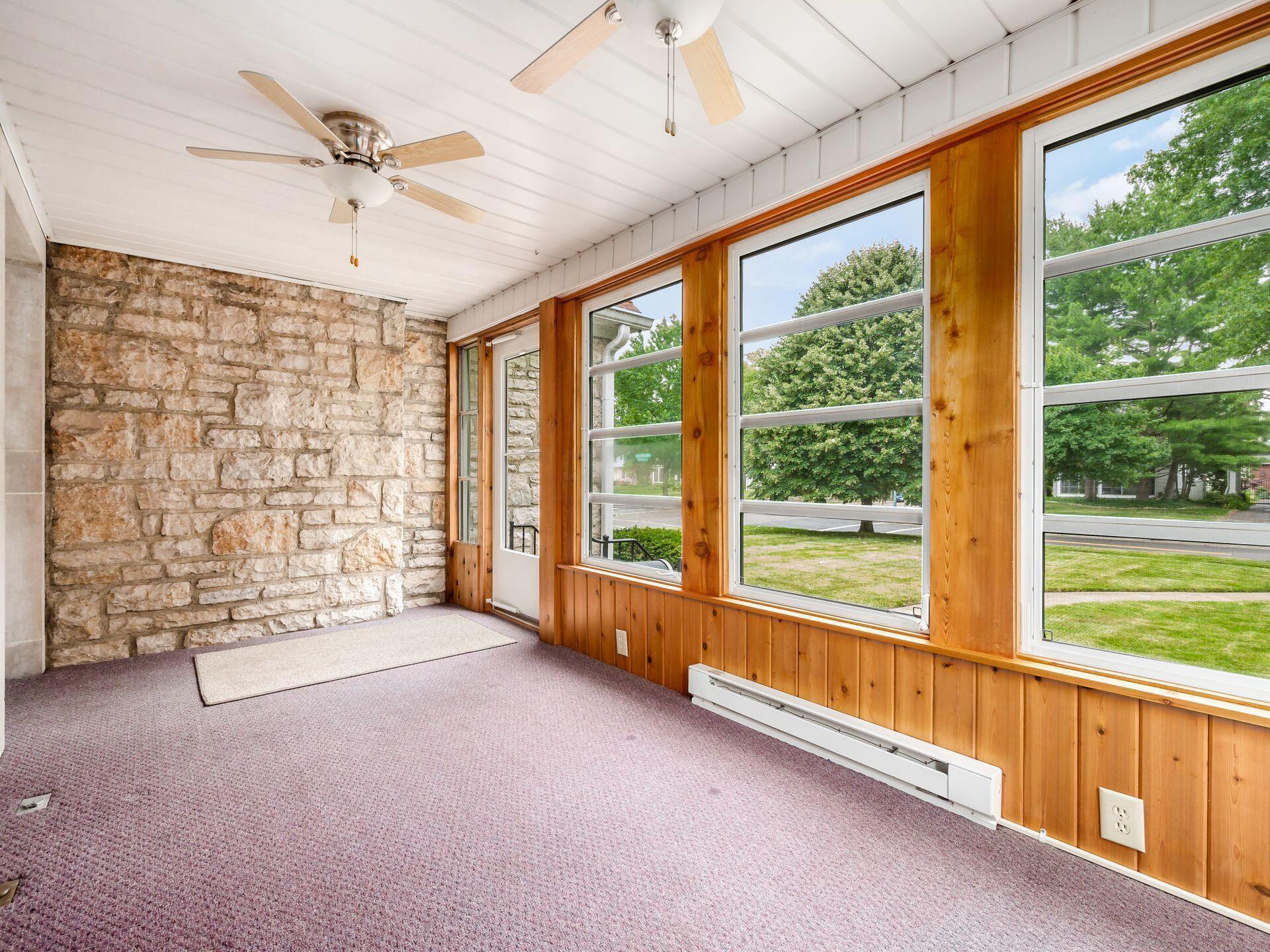 137 North Remington Road Columbus, OH 43209 - Photo 6 of 59