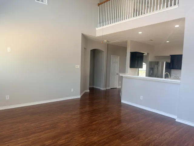 $2,300 | 17811 Oakridge Canyon Lane, Richmond, TX 77407