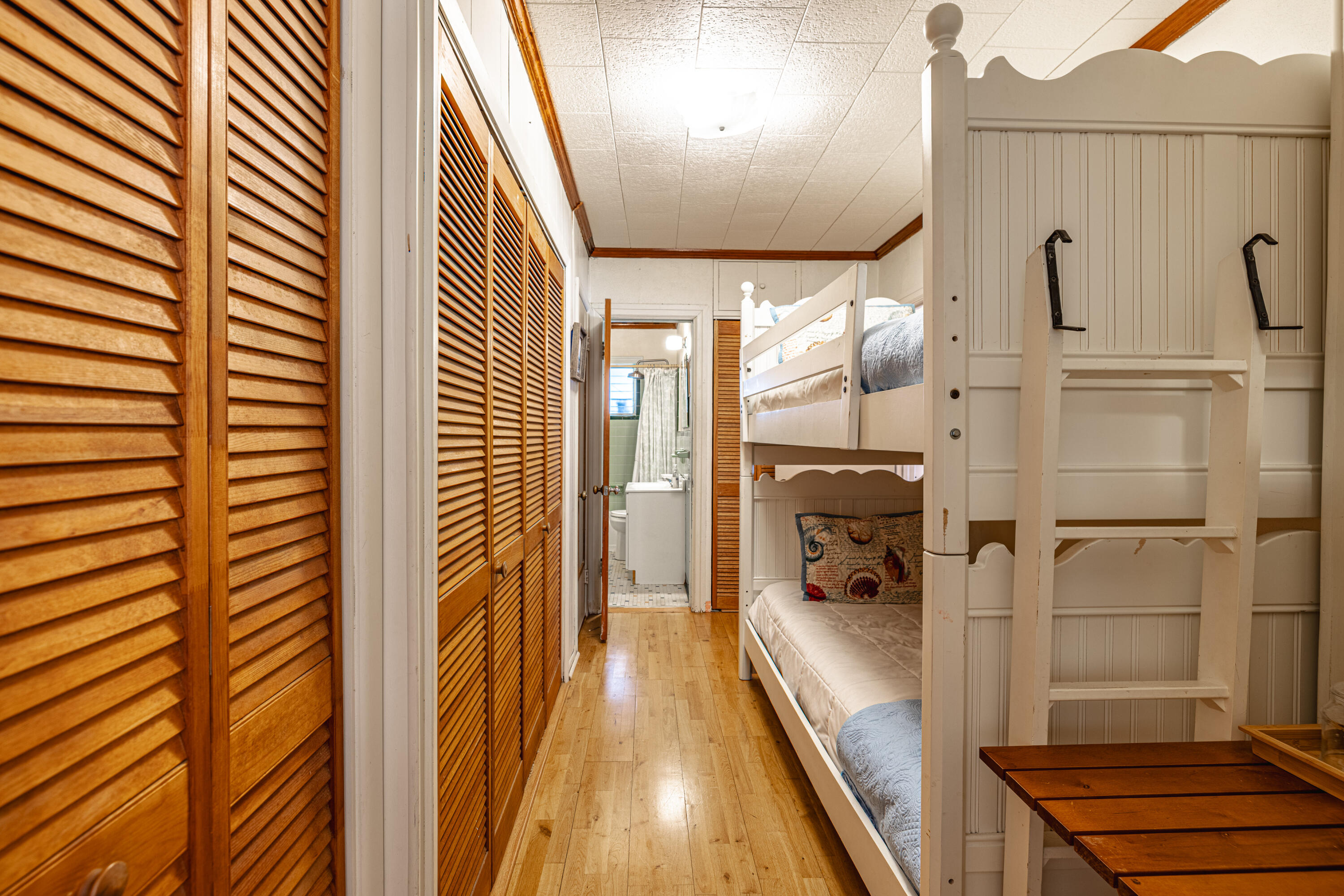234 Sands Street Panama City Beach, FL 32413 - Photo 26 of 58 Hallway Bunk