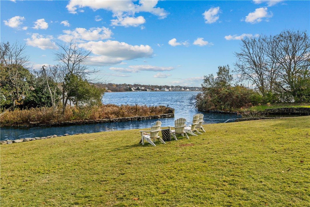 44 Bliss Mine Road, Unit 4 Middletown, RI 02842 - Photo 36 of 45