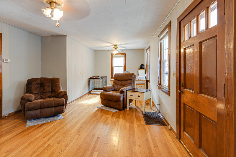 2750 South Wesley Chapel Road Greeneville, TN 37745 - Photo 14 of 31 014--SMALL