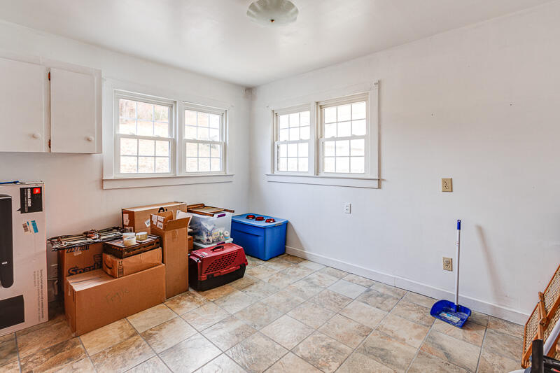 2750 South Wesley Chapel Road Greeneville, TN 37745 - Photo 22 of 31 022--SMALL