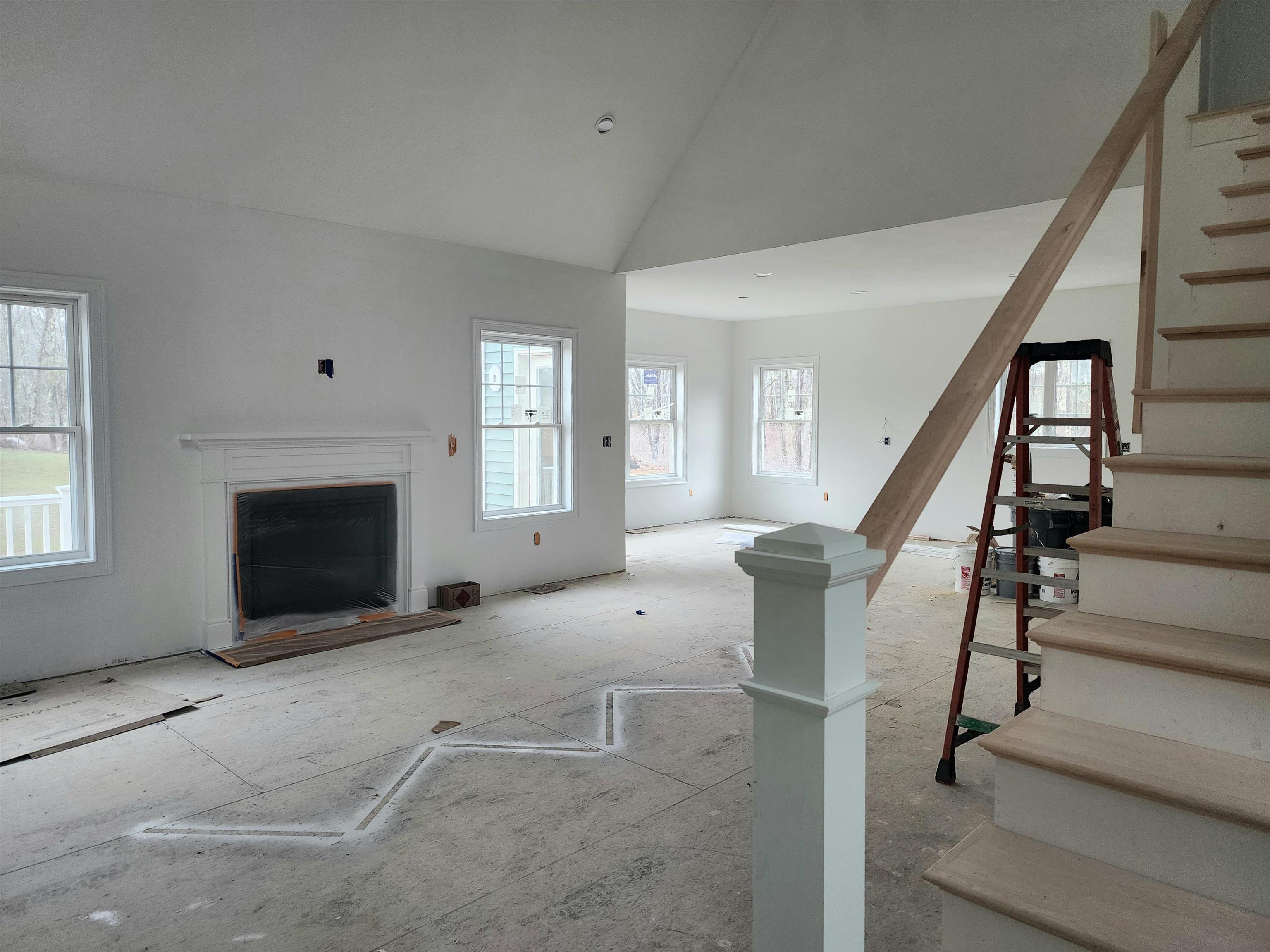 38 Daniel Road Derry, NH 03038 - Photo 9 of 14