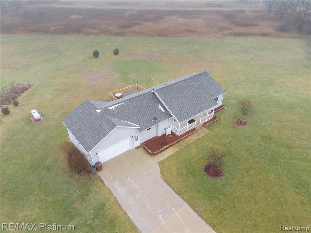 5292 Norton Road Howell, MI 48843 - Photo 30 of 32