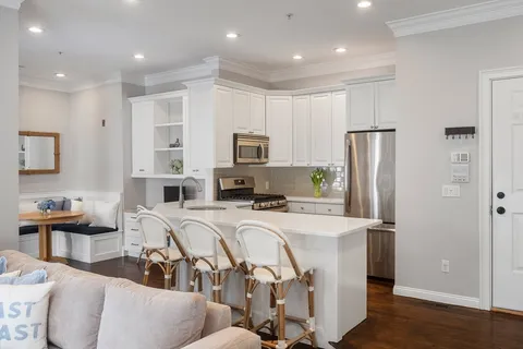 $1,249,000 | 232 Bunker Hill Street, Unit 1, Boston, MA 02129