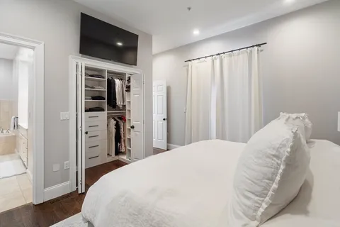 $1,249,000 | 232 Bunker Hill Street, Unit 1, Boston, MA 02129