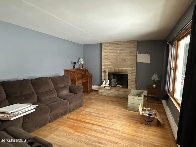 $259,900 | 14 Calumet Street, Pittsfield, MA 01201